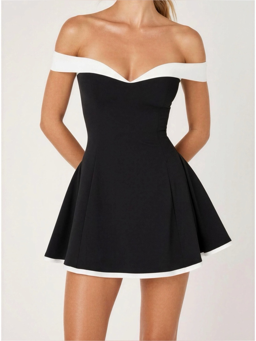 LEAU Ramona Contrast Corset Babydoll Mini Dress, Black, XL